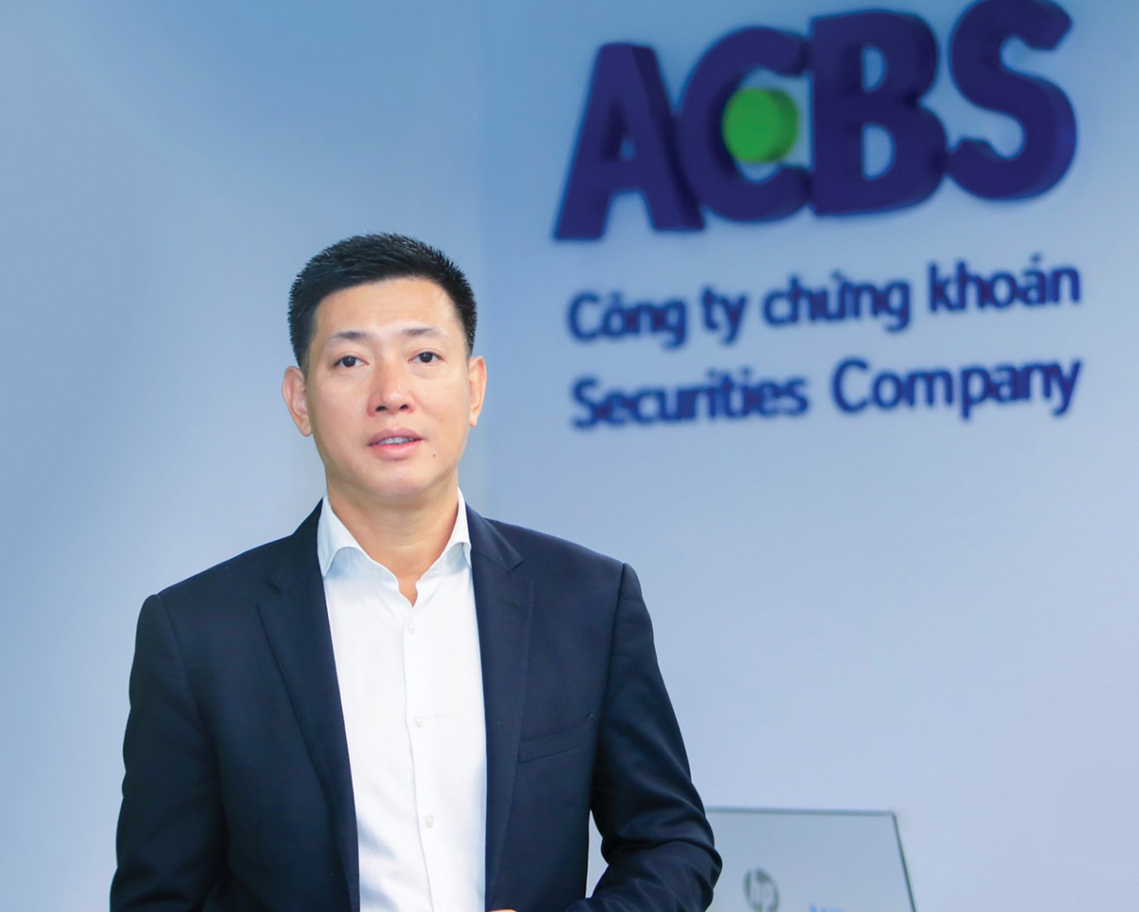 ong-nguyen-duc-hoan-tong-giam-doc-cong-ty-chung-khoan-acbs